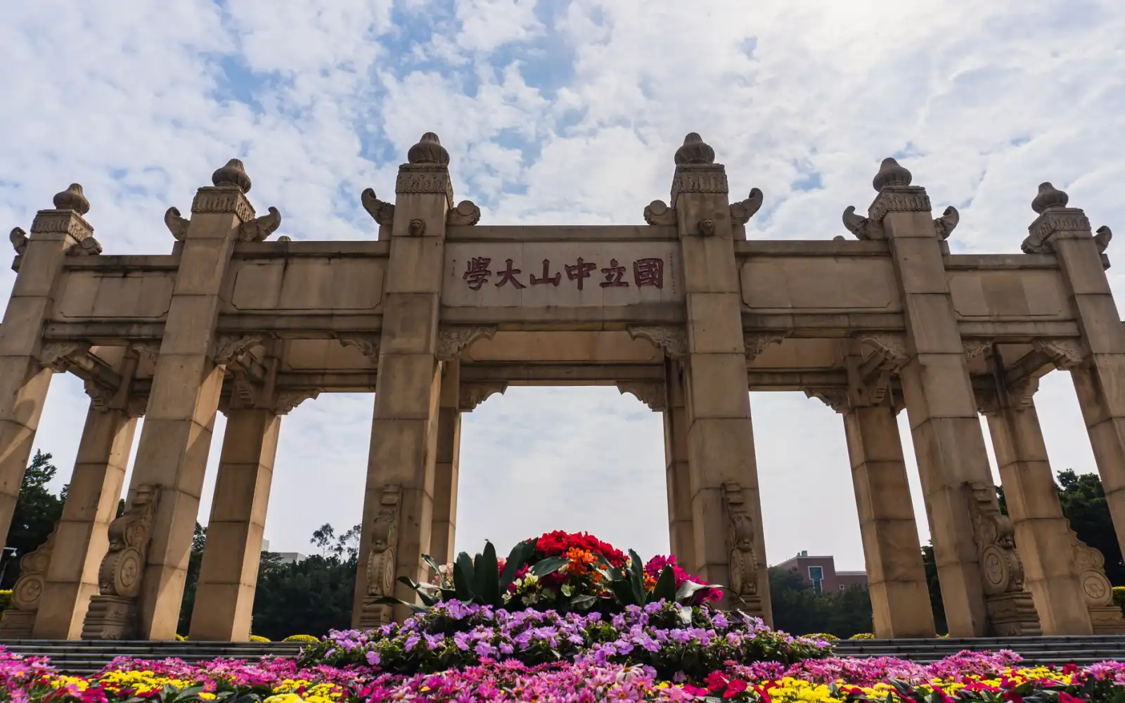 基于大数据的小区评测报告在楼盘对比分析中的应用实践
