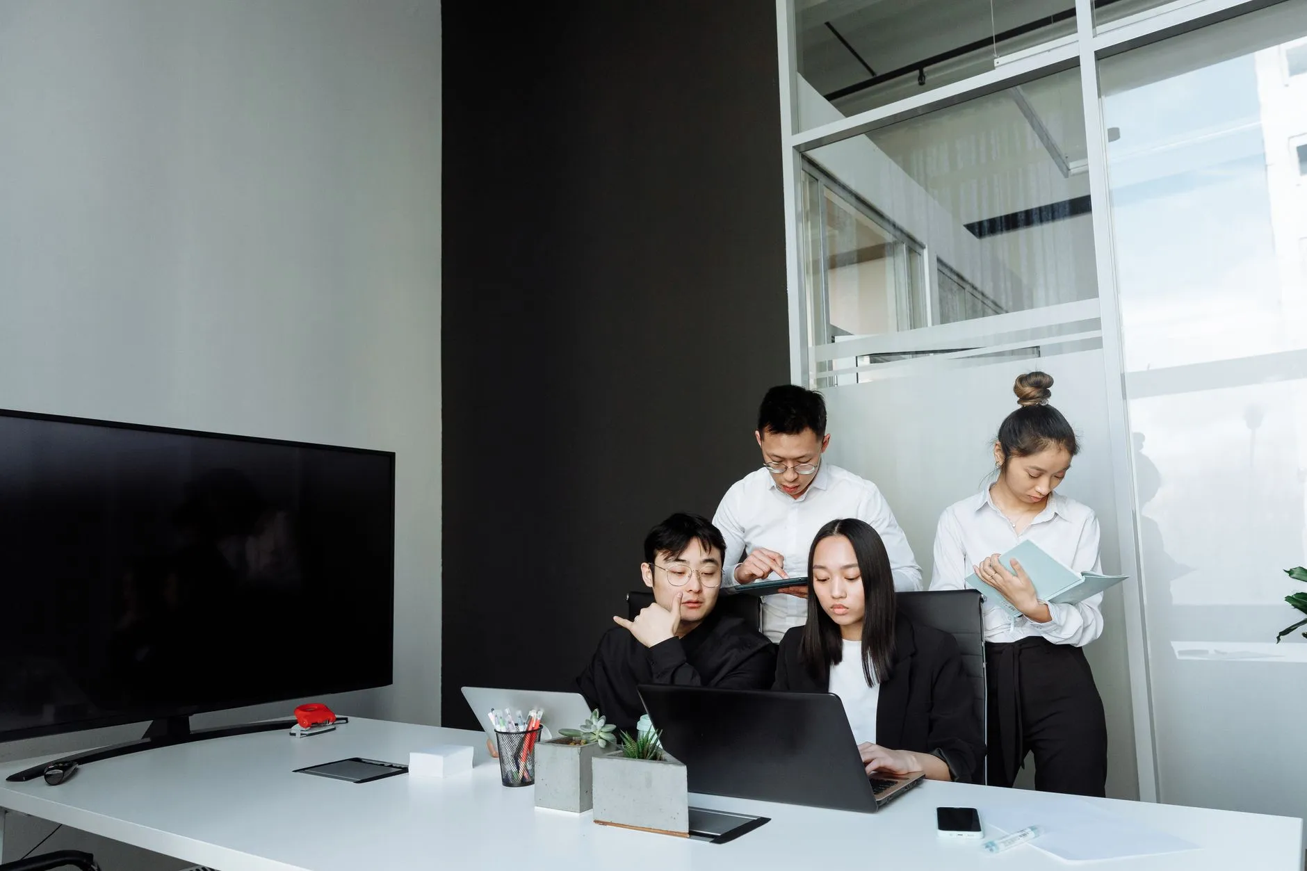 2024年广州学区房分析报告：越秀区与天河区重点学校周边楼盘对比